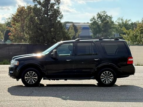 Used 2015 Ford Expedition XLT AWD/4WD image 8