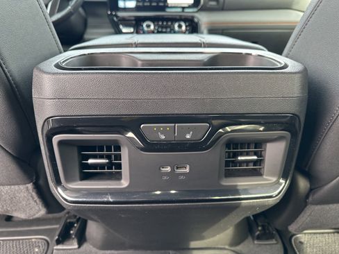 Used 2023 GMC Sierra 1500 AT4 w/ AT4 Premium Package image 32