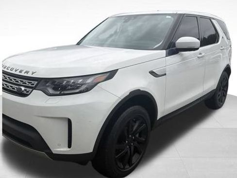 Used 2018 Land Rover Discovery HSE AWD/4WD image 11