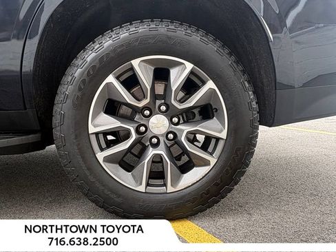 Used 2022 Chevrolet Tahoe LT w/ Luxury Package AWD/4WD image 24