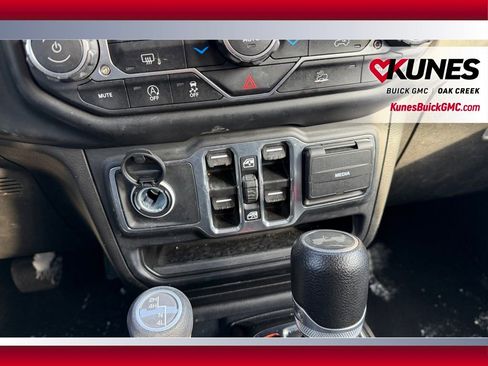 Used 2023 Jeep Wrangler Sport S image 17