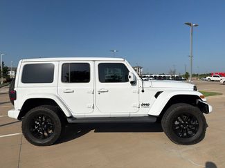 Used 2020 Jeep Wrangler Unlimited Sahara AWD/4WD video 2