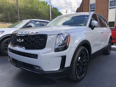 Used 2022 Kia Telluride SX w/ SX Prestige Package AWD/4WD image 2