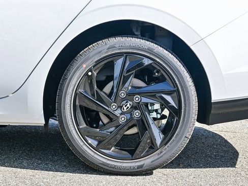 New 2026 Hyundai Elantra Sport image 11