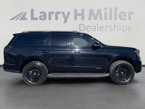 Certified 2025 Ford Expedition Tremor AWD/4WD image 6