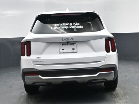 Used 2025 Kia Sorento S w/ Panoramic Sunroof Package image 15