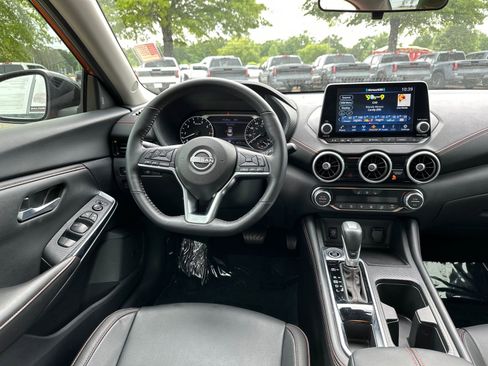 Certified 2025 Nissan Sentra SR w/ SR Premium Package FWD image 20