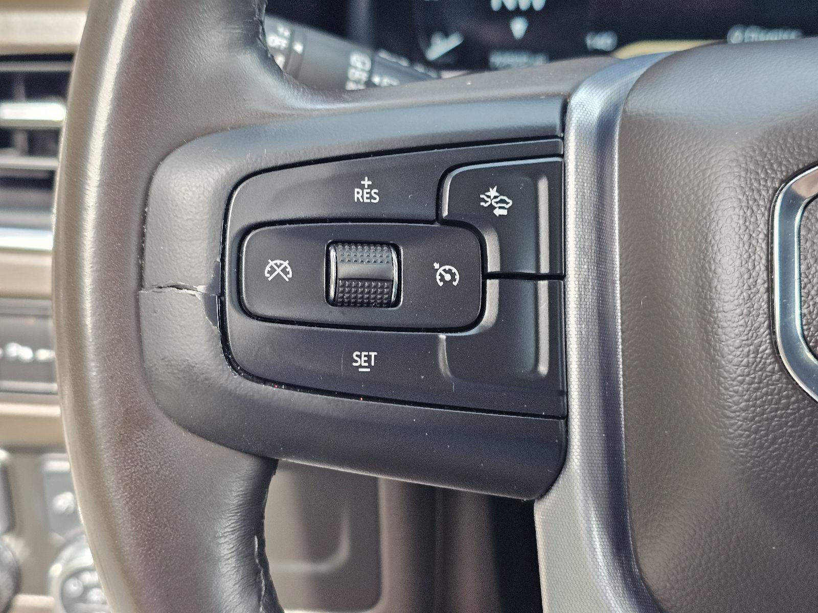Used 2023 GMC Yukon SLT RWD image 21