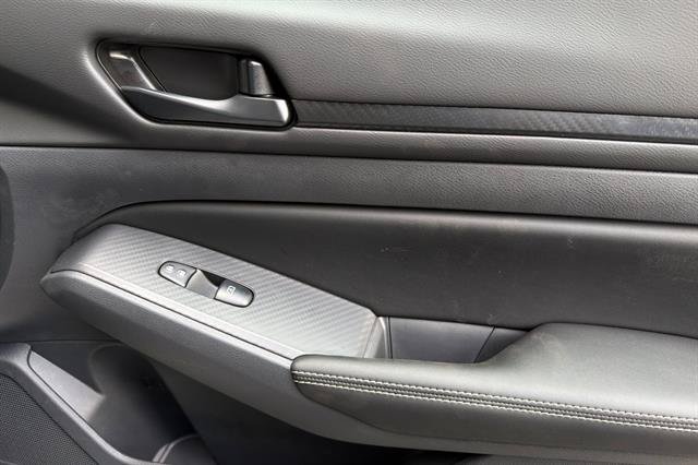 New 2026 Nissan Altima 2.5 SV FWD image 18