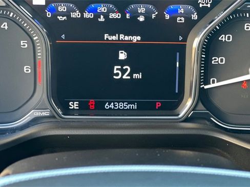 Used 2021 GMC Yukon XL Denali w/ Denali Premium Package image 36