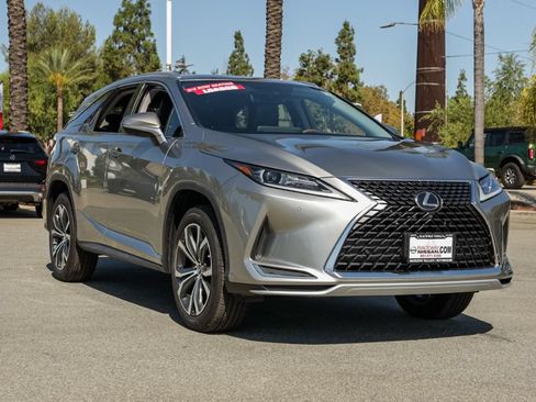 Used 2020 Lexus RX 350L FWD w/ Premium Package image 2