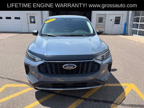 Used 2025 Ford Escape Active AWD/4WD image 3