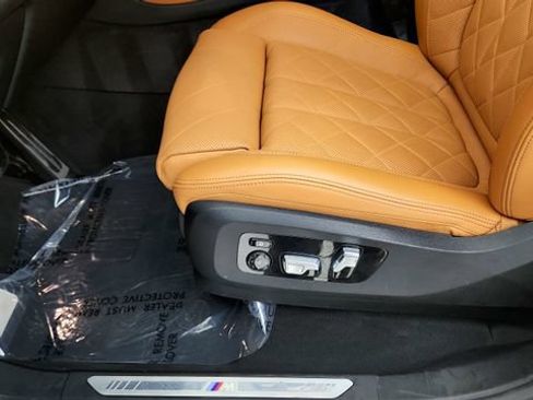 Used 2024 BMW X7 xDrive40i w/ M Sport Package AWD/4WD image 53