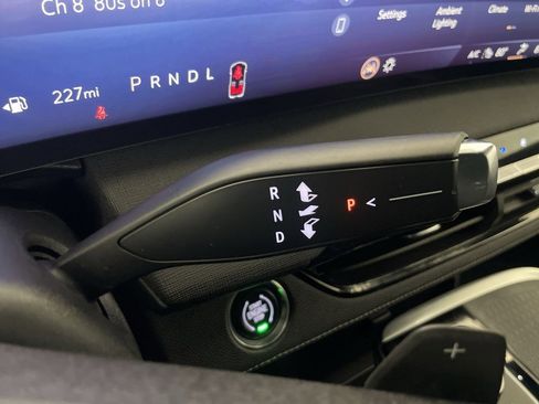 Used 2025 Buick Enclave Sport Touring image 10