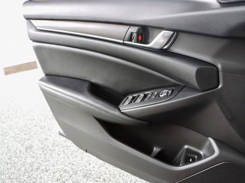 Used 2021 Honda Accord EX image 22