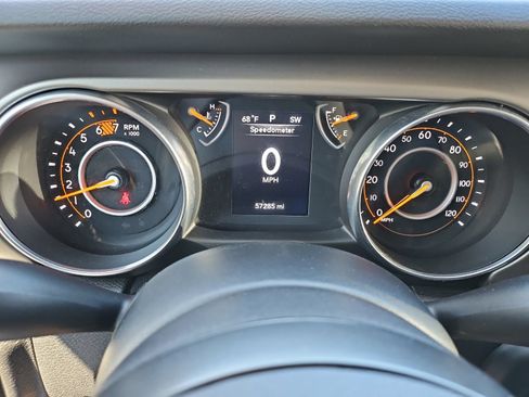 Used 2018 Jeep Wrangler Unlimited Sport S AWD/4WD image 24