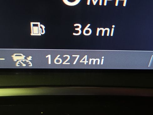 Certified 2024 Chevrolet Blazer LT w/ Convenience Package image 18