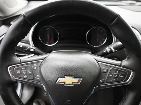 Used 2024 Chevrolet Malibu LT FWD image 7