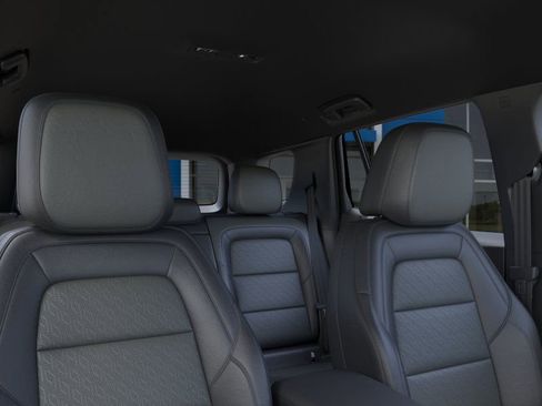 New 2025 Chevrolet Equinox LT w/ Convenience Package II image 24