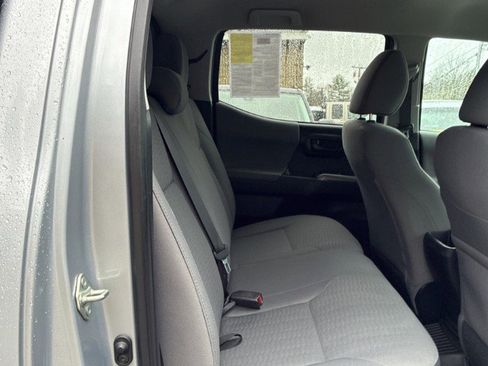 Used 2019 Toyota Tacoma SR5 image 3