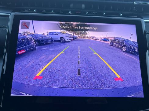 New 2025 Jeep Grand Cherokee L Limited image 9