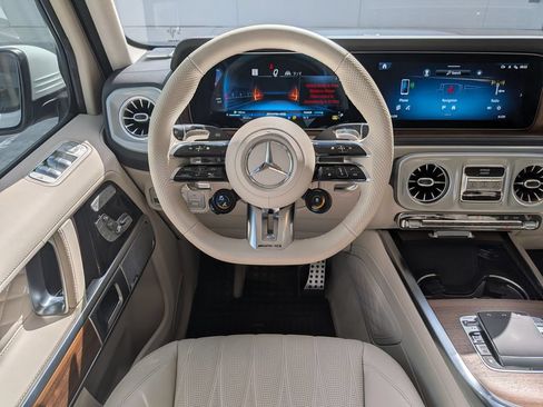 Used 2025 Mercedes-Benz G 63 AMG 4MATIC image 16