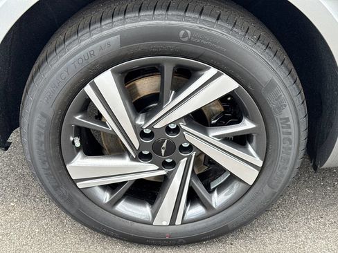 New 2026 Genesis GV70 3.5T Sport Advanced AWD/4WD image 19