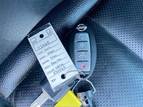 Used 2021 Nissan Titan PRO-4X w/ Pro-4x Convenience Package image 34