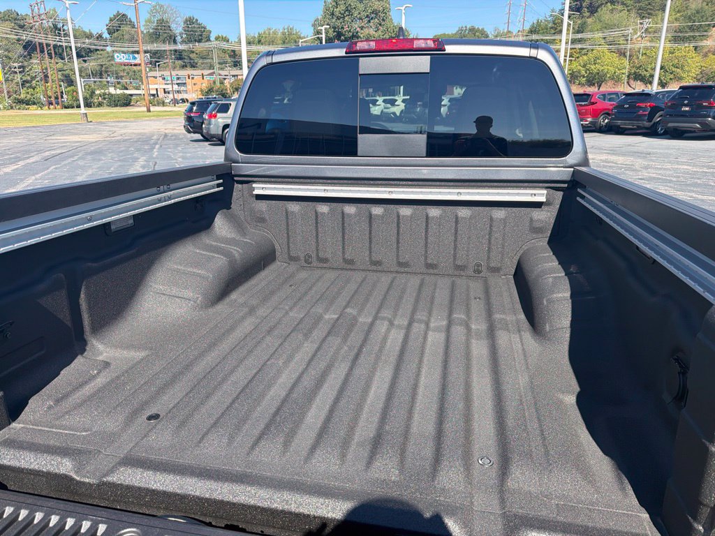 Certified 2026 Nissan Frontier SV w/ SV Convenience Package AWD/4WD image 12