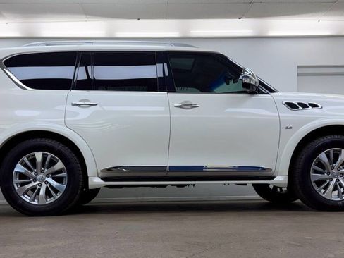 Used 2016 INFINITI QX80 4WD w/ Signature Edition Package image 31