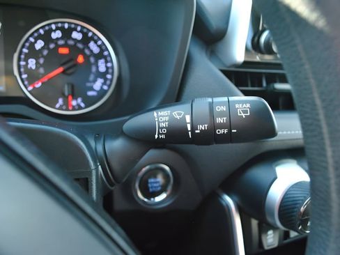 Used 2019 Toyota RAV4 XLE w/ Convenience Package AWD/4WD image 7