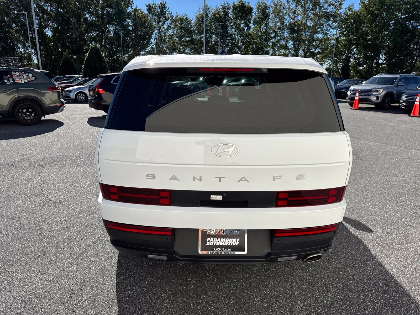 Used 2025 Hyundai Santa Fe SE FWD image 6