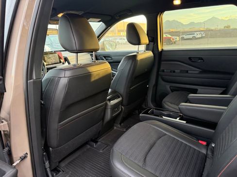 Certified 2023 Nissan Pathfinder Rock Creek image 11