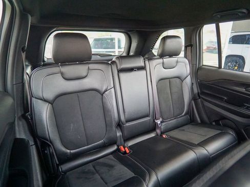 Used 2024 Jeep Grand Cherokee Altitude AWD/4WD image 30