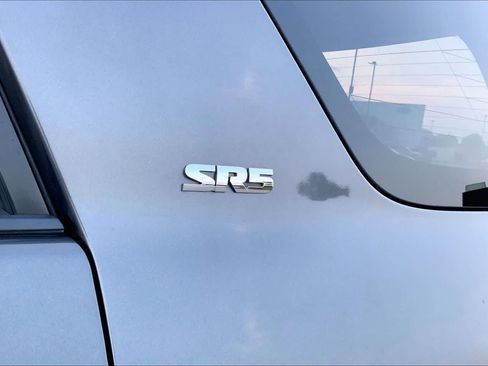 Used 2021 Toyota 4Runner SR5 RWD image 11