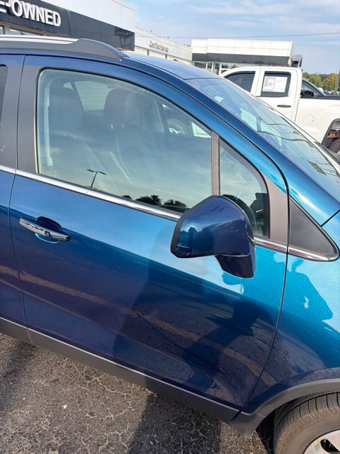 Used 2020 Buick Encore Preferred w/ Safety Package FWD image 3