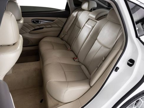 Used 2017 INFINITI Q70 L 3.7 image 41