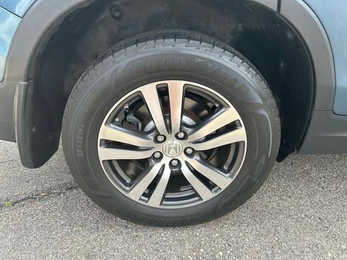 Used 2017 Honda Pilot EX image 32