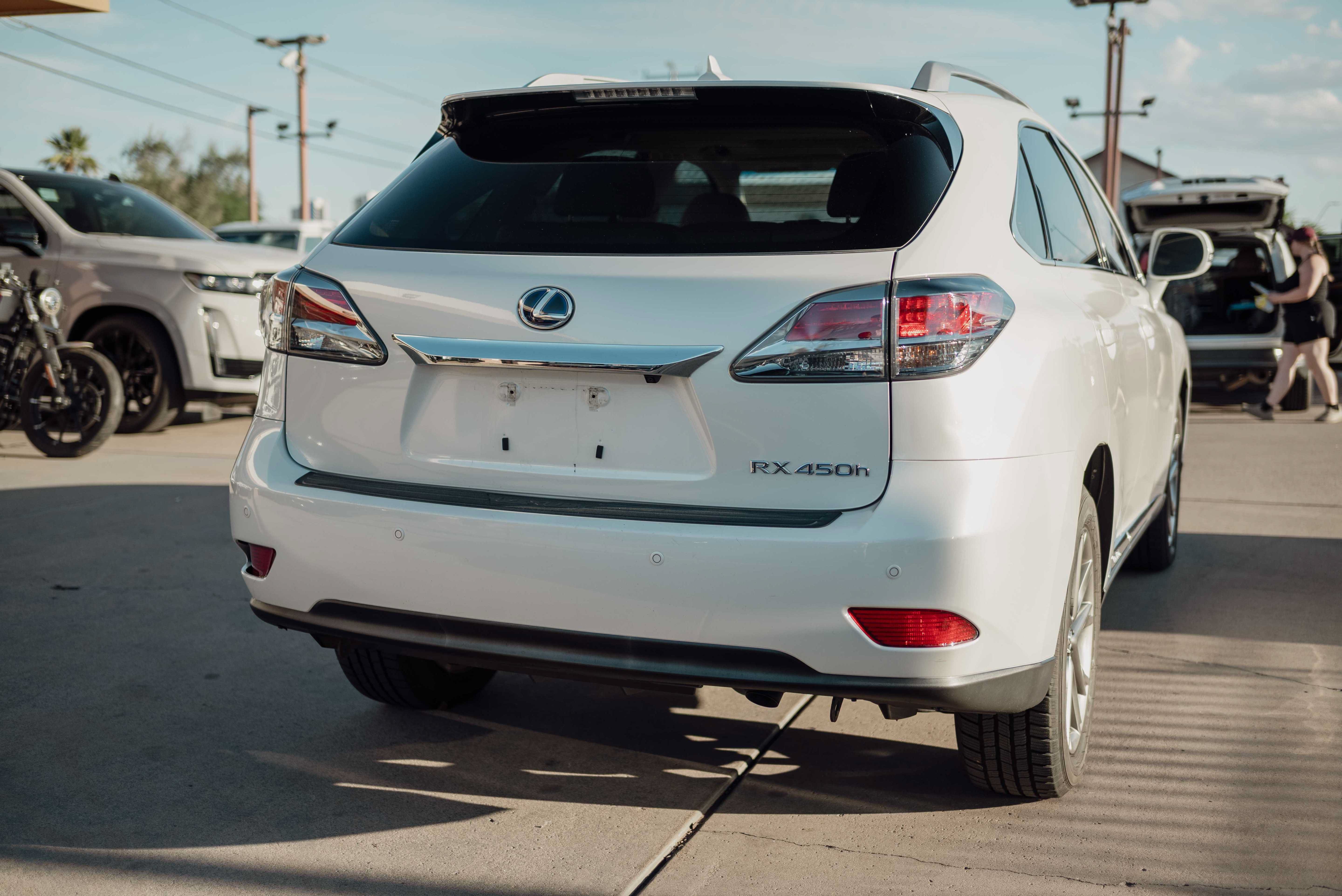 Used 2013 Lexus RX 450h AWD w/ Navigation Pkg image 6