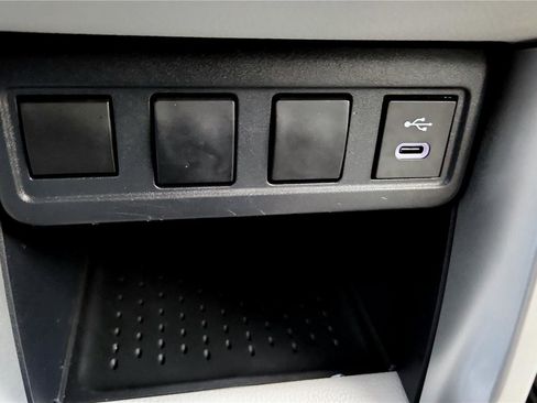 Certified 2023 Toyota Corolla Cross L image 41