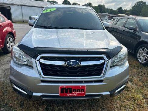 Used 2017 Subaru Forester 2.5i Premium AWD/4WD image 2