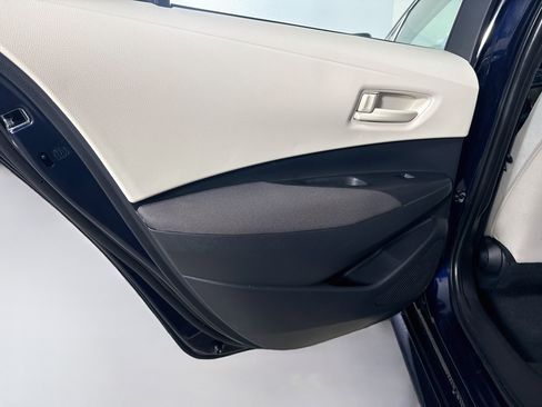 Used 2025 Toyota Corolla LE FWD image 26