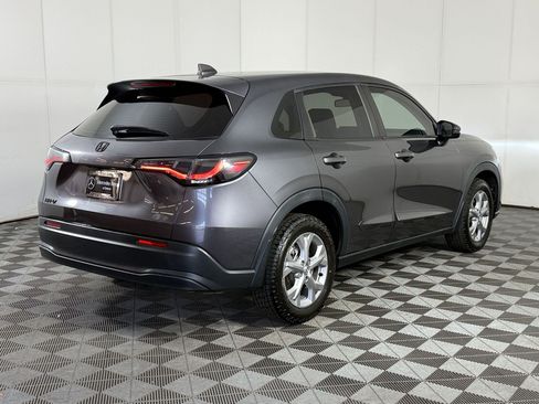 Used 2023 Honda HR-V LX image 9