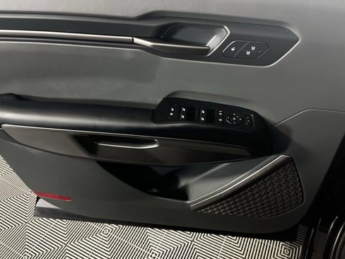 Used 2024 Kia EV9 Wind image 26