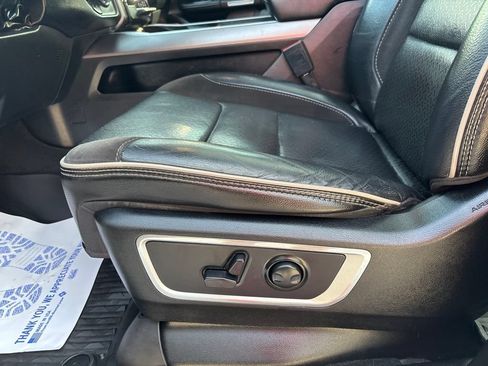 Used 2023 RAM 1500 Laramie AWD/4WD image 37