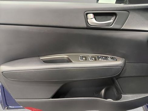 Used 2020 Kia Optima S FWD image 9