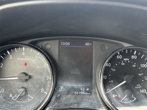 Used 2020 Nissan Rogue SV image 26