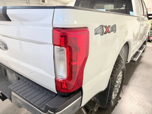 Used 2019 Ford F250 XLT w/ XLT Premium Package image 7