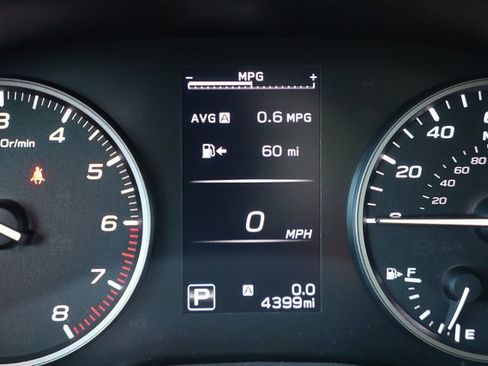 Certified 2025 Subaru Ascent Premium w/ Premium Package image 27