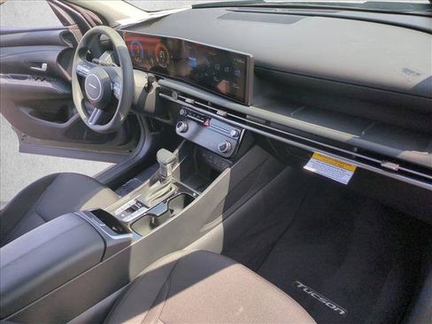 Used 2025 Hyundai Tucson SEL AWD/4WD image 21